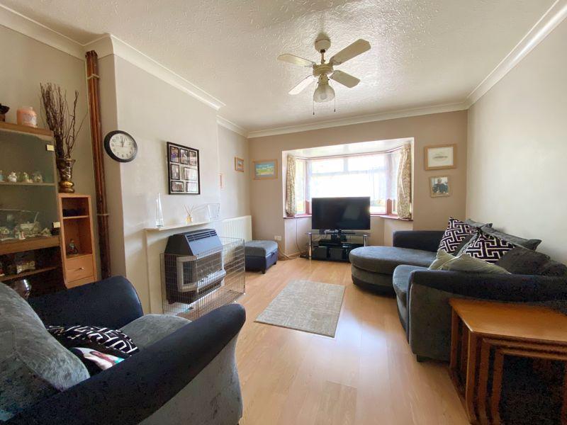 Faygate Crescent, Bexleyheath 4 bed semidetached house for sale £610,000