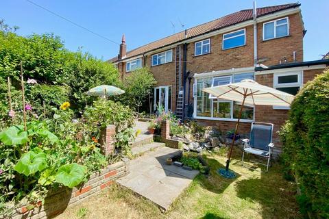 4 bedroom semi-detached house for sale, Faygate Crescent, Bexleyheath