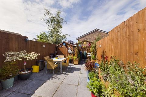 24 Traherne Drive, Cardiff, CF5 4UL