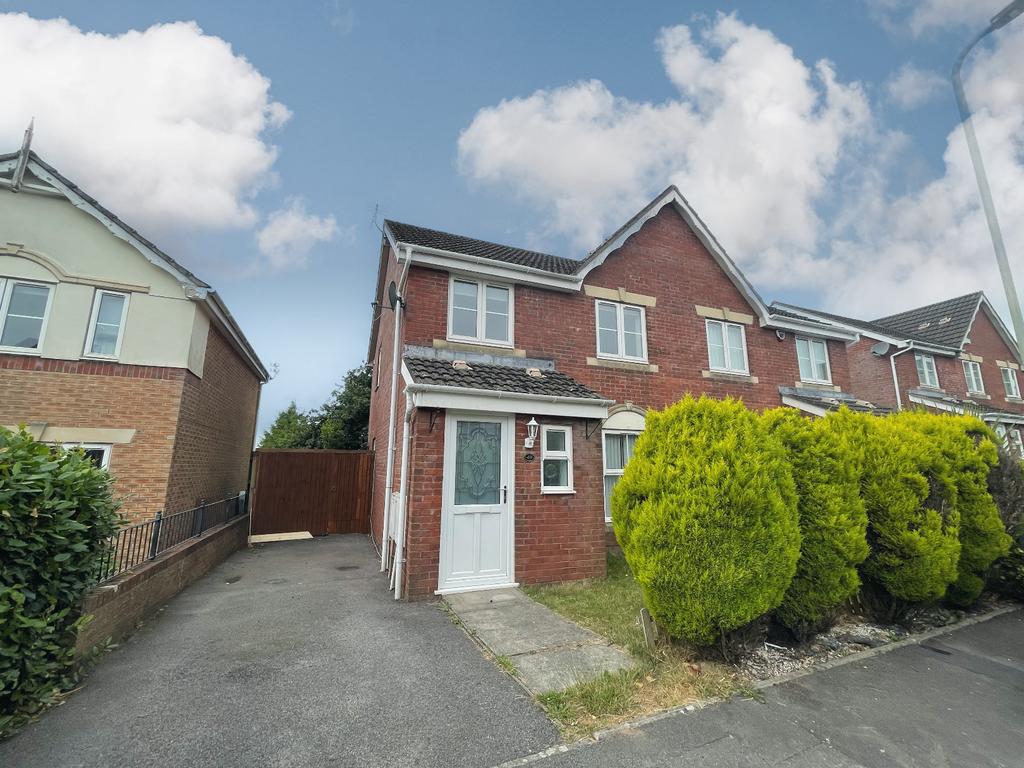 Blaen Ifor,Caerphilly,CF83 2NW 3 bed semidetached house for sale £