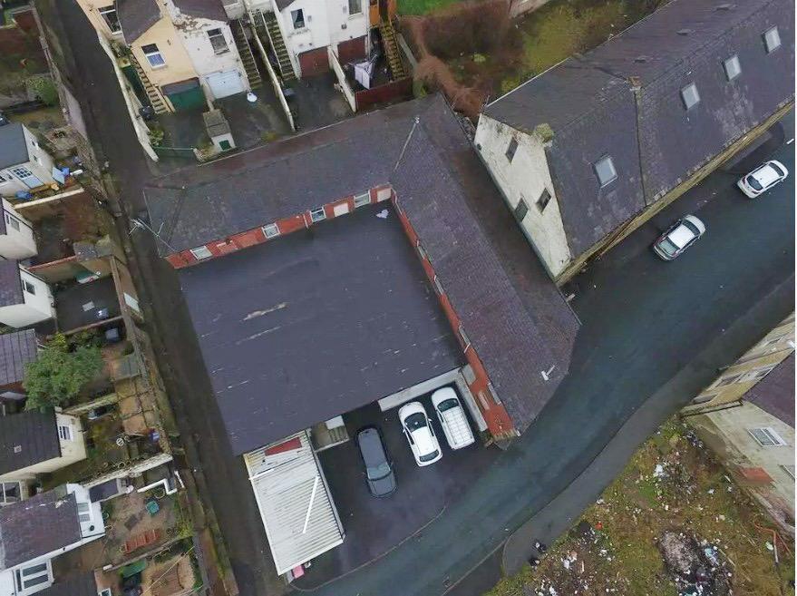 Clement St 3 Flats, 13 Units, 2 Offices & Garage, Accrington, BB5 2