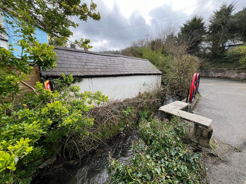 Llangrannog, Ceredigion, SA44 1 bed chalet for sale £45,000