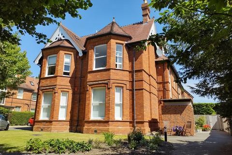 Flat 3, Victoria House, 3 Marlborough Road, Bournemouth, BH4 8DB