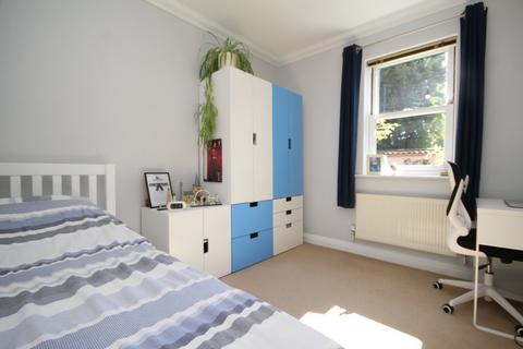 Flat 3, Victoria House, 3 Marlborough Road, Bournemouth, BH4 8DB