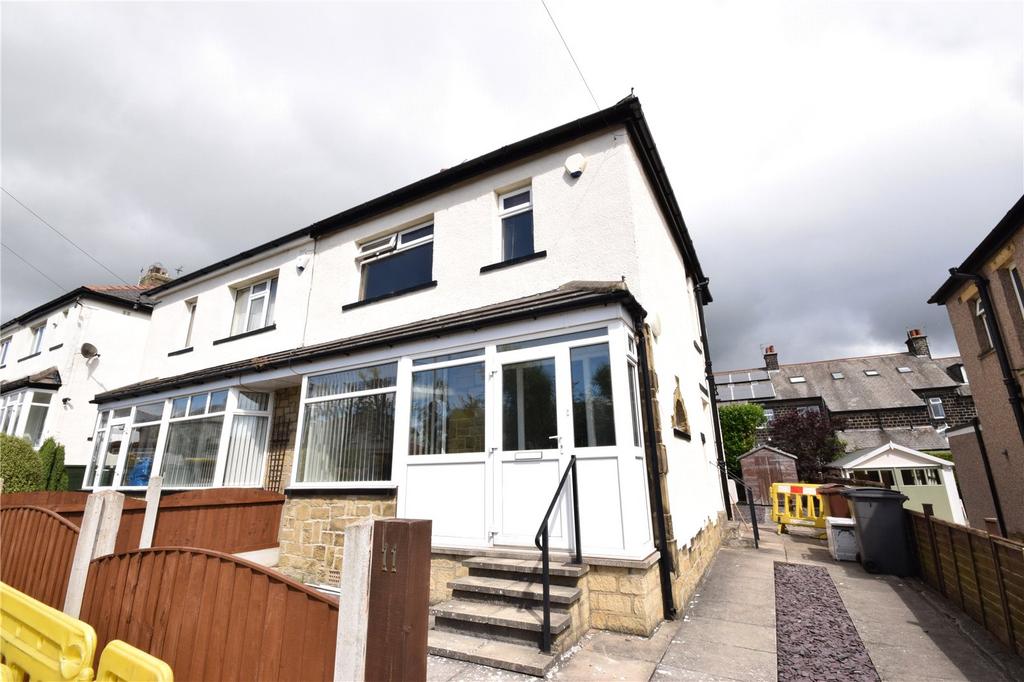 Oxford Avenue, Guiseley, Leeds, West Yorkshire 3 bed semidetached