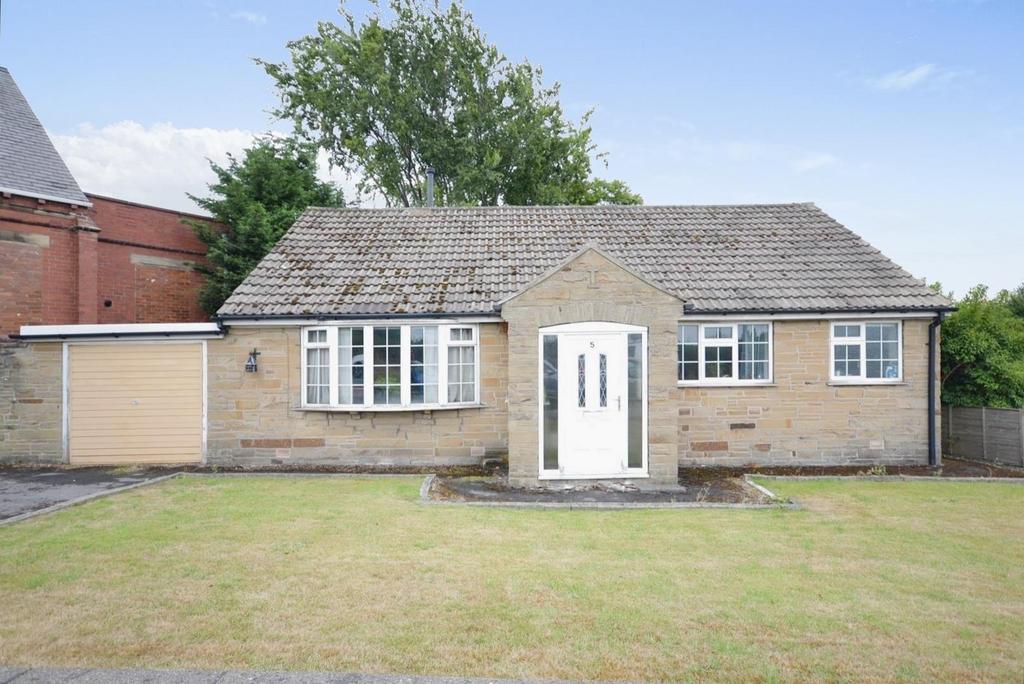 Wakefield Road, Garforth, LEEDS, LS25 3 bed detached bungalow for sale