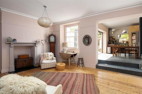 57 Bellevue Crescent, Bristol, BS8 4TF