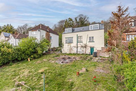 3 bedroom property with land for sale - Castle Hill Road, Dunstable