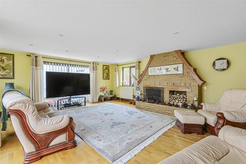 6 bedroom detached house for sale - Little London, Deanshanger, Milton Keynes