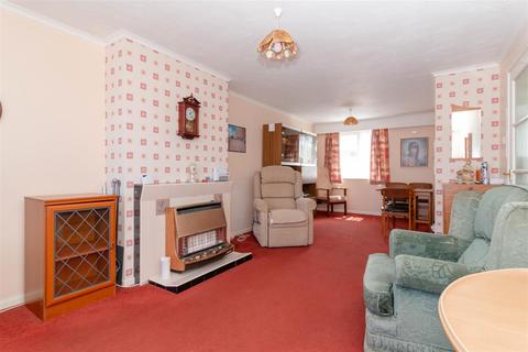 71 Cedar Avenue, Worthing, BN13 2HU