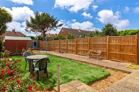 71 Cedar Avenue, Worthing, BN13 2HU