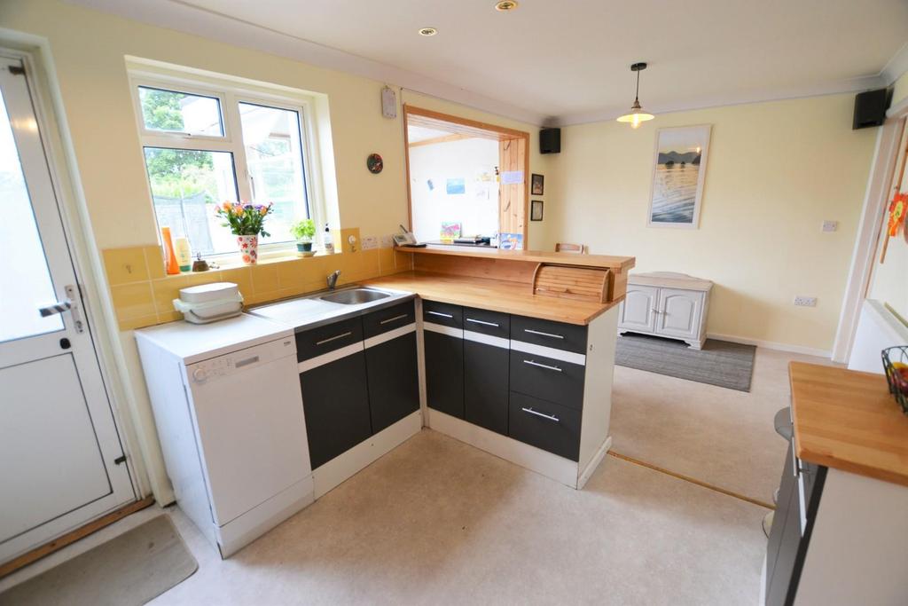Kings Head Lane, Uplands, Bristol, BS13 3 bed semidetached house for