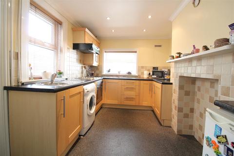 54 Frampton Road, Hythe, CT21 6JP