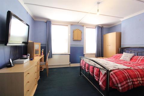 54 Frampton Road, Hythe, CT21 6JP