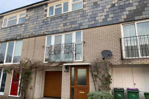 43 Castle Bay, Sandgate, Folkestone, CT20 3DU