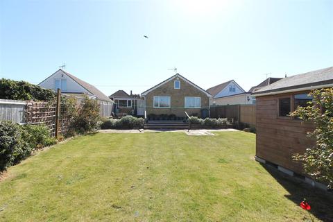 88 Coast Drive, Greatstone, New Romney, TN28 8NR