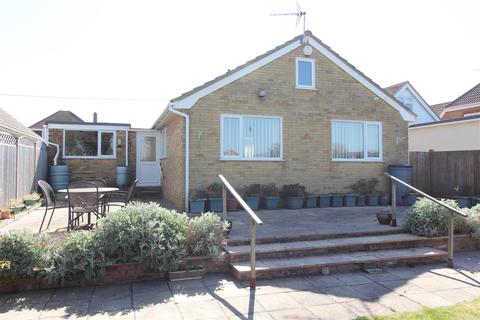 88 Coast Drive, Greatstone, New Romney, TN28 8NR