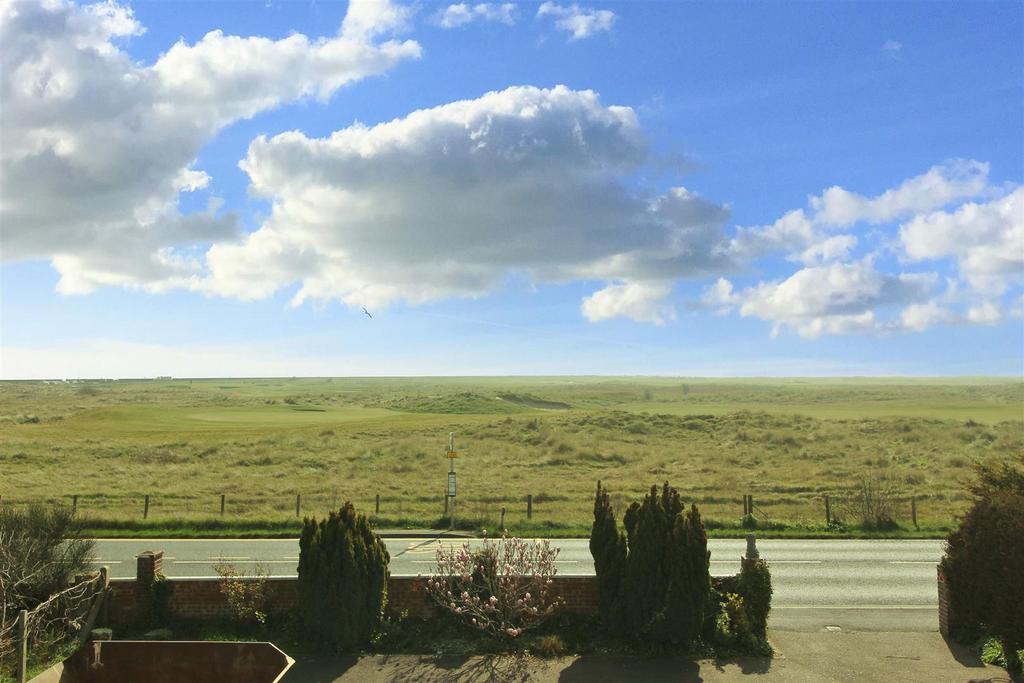 Dymchurch Road, St. Marys Bay 3 bed chalet for sale £450,000