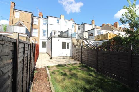 103 Canterbury Road, Folkestone, CT19 5NW