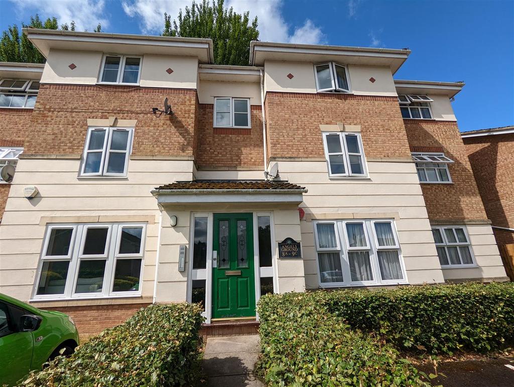 Angels Ground, St. Annes Park, Bristol 2 bed apartment £950 pcm (£219 pw)