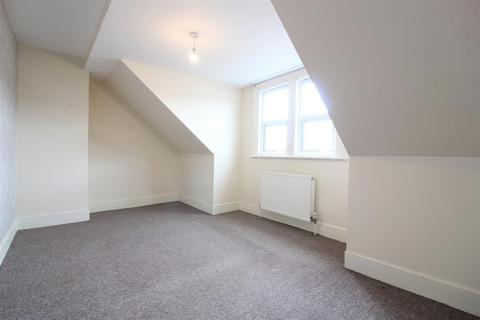 214 Dover Road, Folkestone, CT19 6NJ