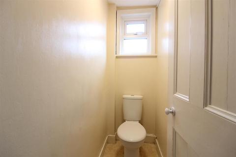 214 Dover Road, Folkestone, CT19 6NJ