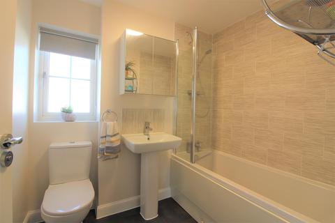 27 Castle View, Hythe, CT21 4BF