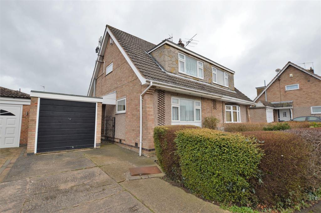 Clipstone Close, Wigston, Leicestershire 3 bed semidetached house £
