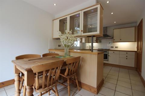 20a Earlsfield Road, Hythe, CT21 5PE