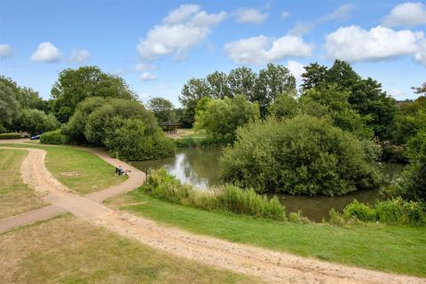 7 Bingham Close, Emerson Valley, Milton Keynes, MK4 2AU