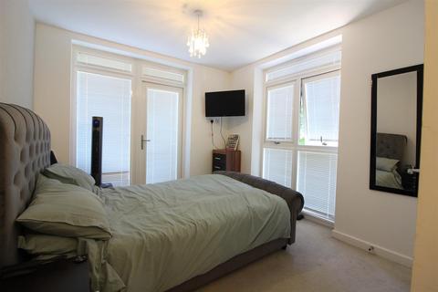 39 Campion Close, Ashford, TN25 4EF