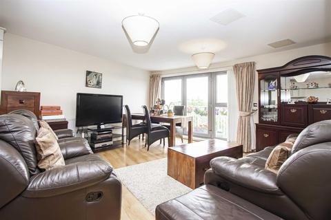 2 bedroom apartment for sale - Broughton
