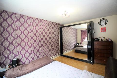18 Manning Road, London, E17 7BB