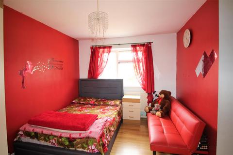18 Manning Road, London, E17 7BB