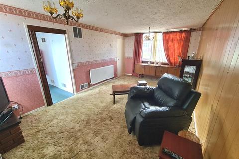 97 Brendon Way, Nuneaton, CV10 8NW