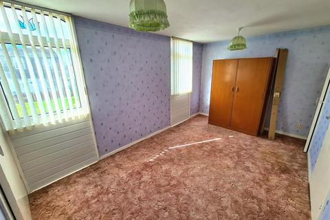 97 Brendon Way, Nuneaton, CV10 8NW