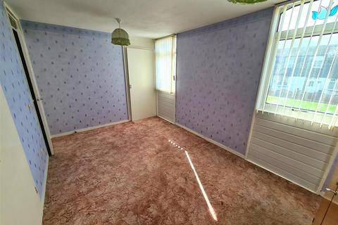 97 Brendon Way, Nuneaton, CV10 8NW