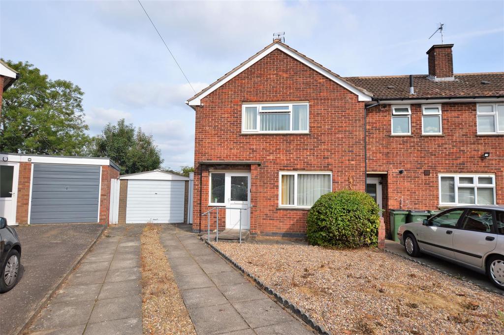 Blue Banks Avenue, Glen Parva, Leicester, Leicestershire 2 bed semi
