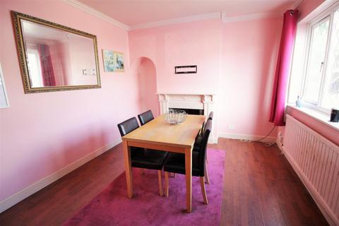 68 Pams Way, Epsom, KT19 0HX