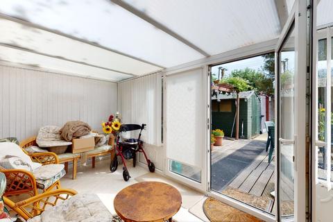 2 Forge Close, Sturry, Canterbury, CT2 0BJ