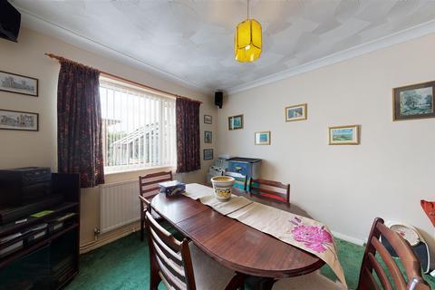 2 Forge Close, Sturry, Canterbury, CT2 0BJ