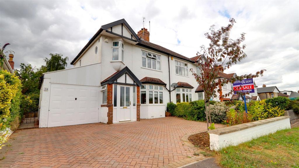 Manor Road, Saltford, Bristol 3 bed semidetached house £600,000