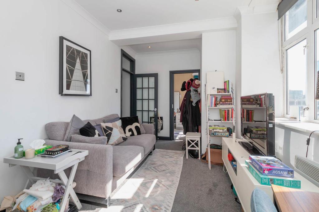 Living/Dining Area