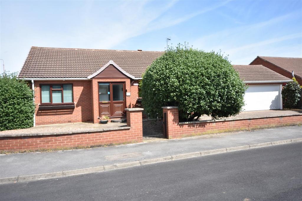 The Hemplands, Collingham, Newark 3 bed detached bungalow for sale £320,000