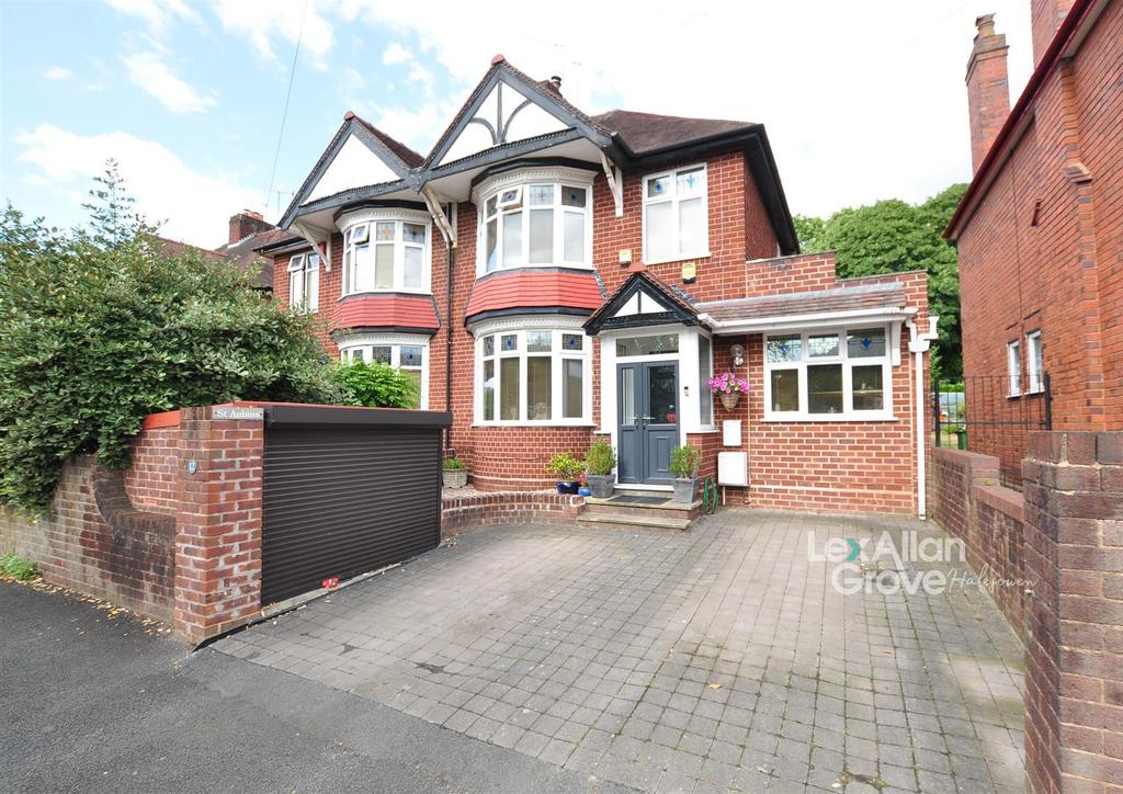 Haden Hill Road, Halesowen 3 bed semidetached house for sale £375,000