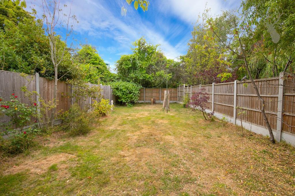 Old Church Road, London 4 bed house £850,000