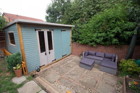 6 Camberwell Close, Gateshead, NE11 9TZ