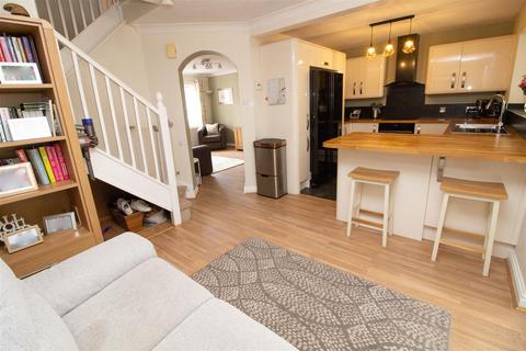 6 Camberwell Close, Gateshead, NE11 9TZ