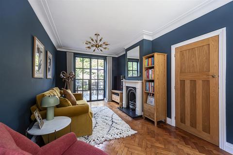3 bedroom semi-detached house for sale - West Common, Harpenden