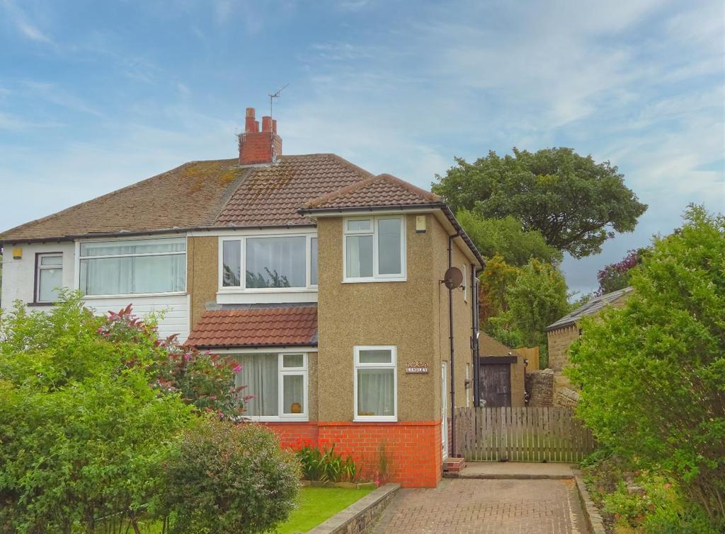 Apperley Lane, Yeadon 3 bed semidetached house £300,000
